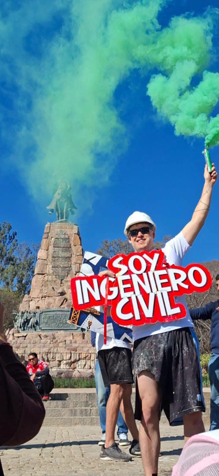 ¡ORGULLO SALTEÑO! DEJÓ SU PUEBLO, ENFRENTÓ AÑOS DE SACRIFICIO Y HOY SE RECIBIÓ DE INGENIERO CIVIL