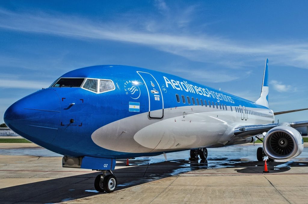 Aerolíneas Argentinas: De rojo a verde, reporta ganancias operativas por primera vez