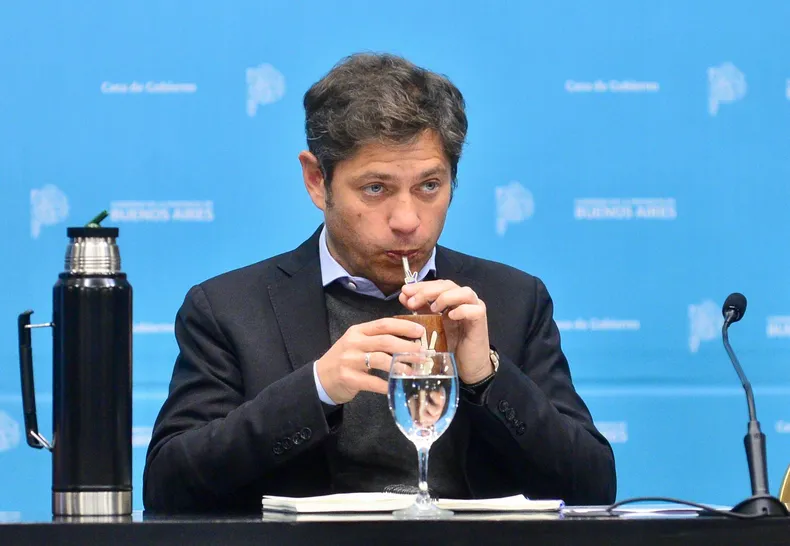 Kicillof anunció que la atención para extranjeros seguirá siendo gratuita en los hospitales bonaerenses