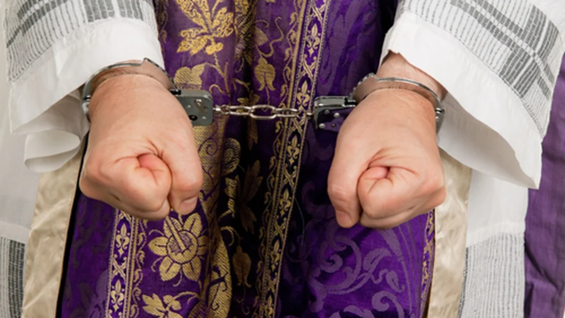 Solo 3 años de prisión CONDICIONAL para un sacerdote que abusó de una niña de 11 años en Salta
